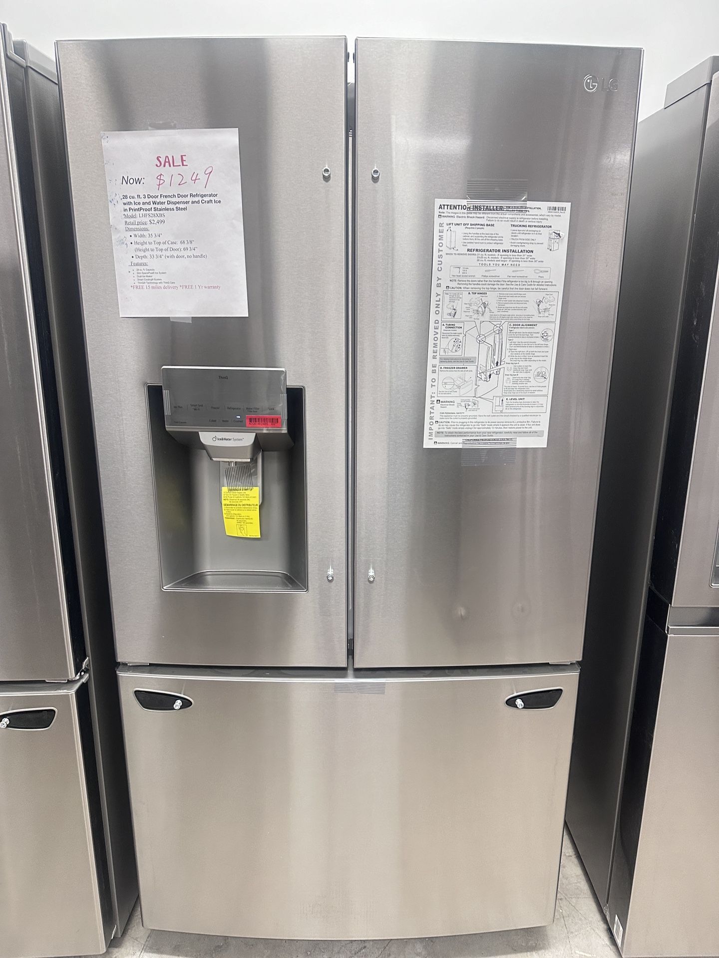 LG 28cu Refrige With Water And Ice Maker Unused 