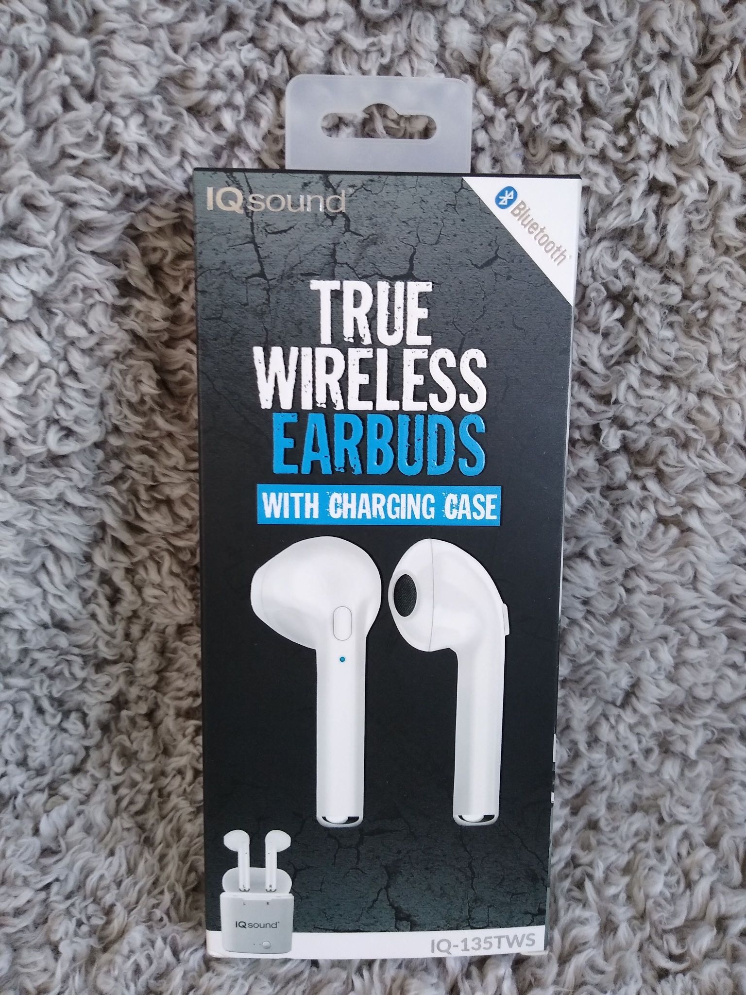 New sealed  Bluetooth wireless earbuds with charging case