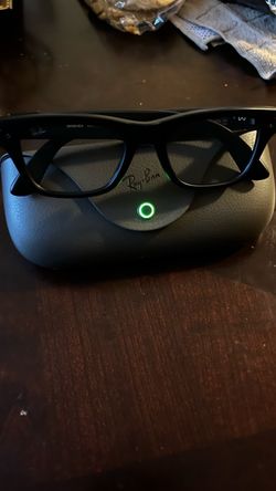 Ray-Ban Meta Smart Glasses with Charging Case