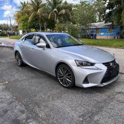 2017 Lexus IS 200t