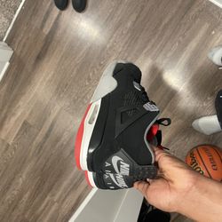 Size 11 Jordan 4s 