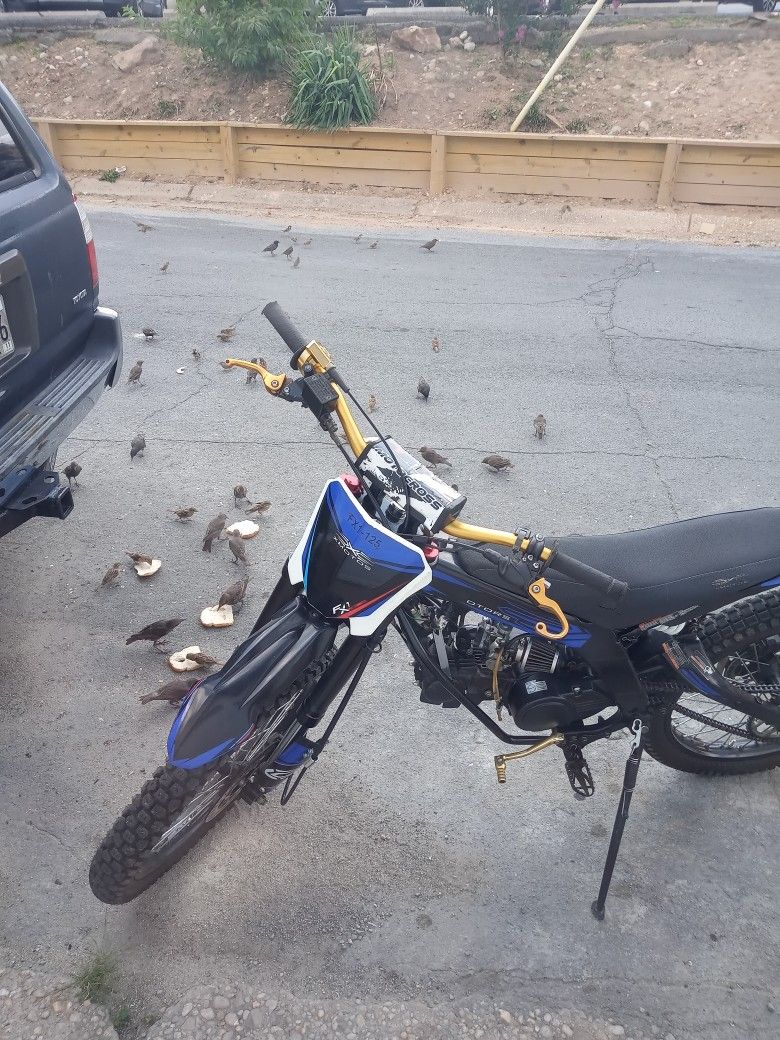 Xmoto 125 F1. 125cc Dirt Bike