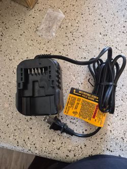 DeWalt DCB1102