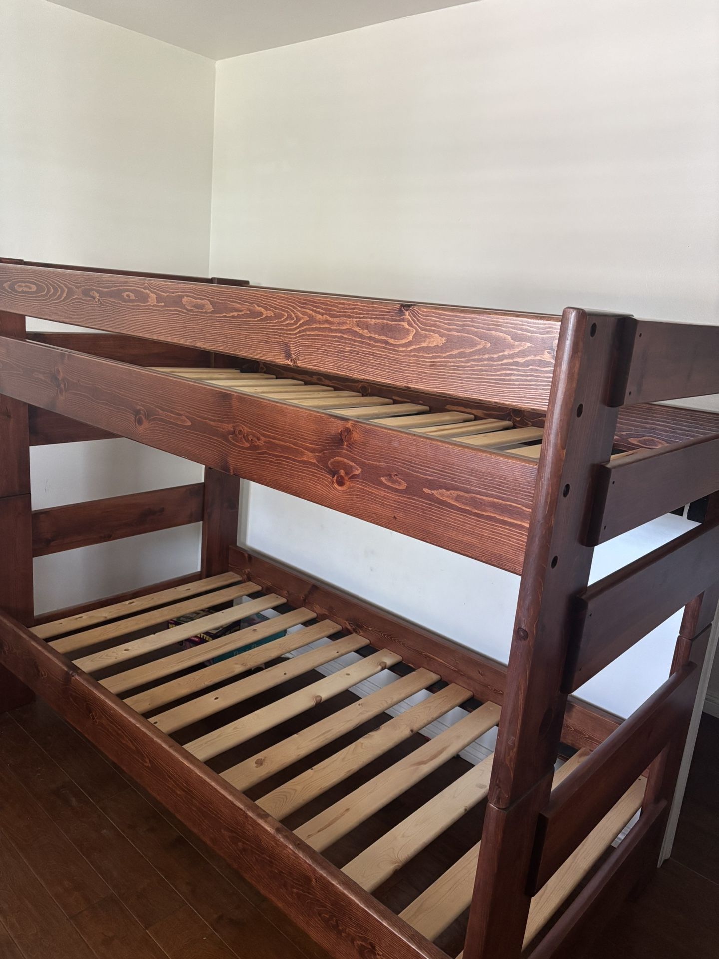 Solid Wood Bunk bed