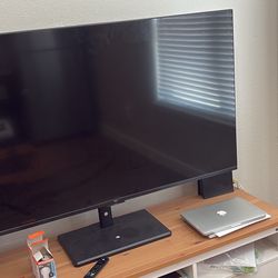 Amazon Fire TV 55" Omni Series 4K UHD smart TV, hands-free with Alexa (standing base included!!!)