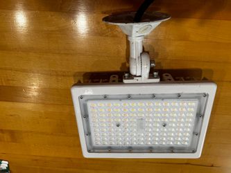 11   90 watts Led flood lights