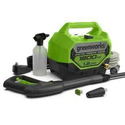 Greenworks 1800-PSI 1.2-GPM Cold Water Electric Pressure washer