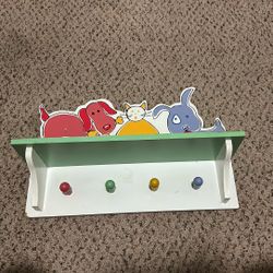 Children’s Garment Shelf