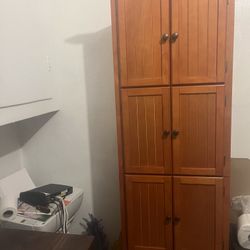 4-Tier Corner Cabinet w/8 doors and shelves 