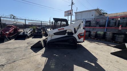 2020 Bobcat T740 skid Steer
