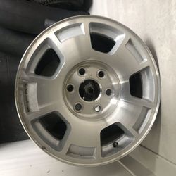 OEM Chevy Tahoe Wheels, Caps, Nuts