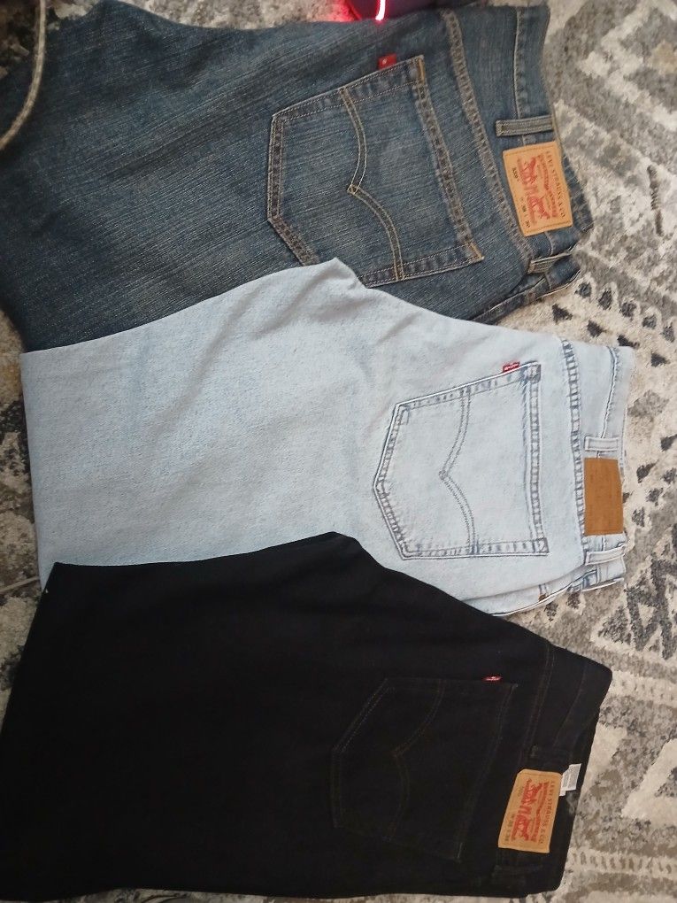 3 Pairs Mens Levi's New Size 38'30'