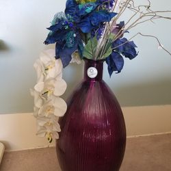 Purple Flower Vase With Flowers 