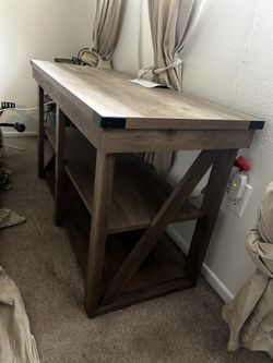 TV Stand/entertainment