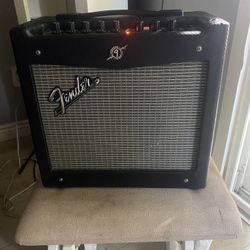 Guitar Amp Fender Mustang 