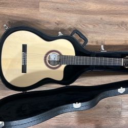 Cordoba Iberia Seris Gkstudio  Acoustic Guitar& Road Runner Travel Case