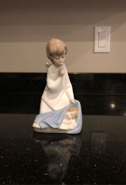 Lladro Angel with Sleeping Baby (glossy)