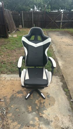 GAMING CHAIR