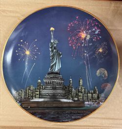 Statute of Liberty Plate