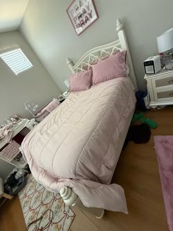 Full Size bed with Mattress