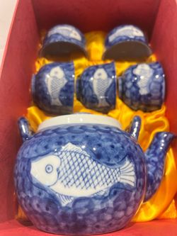 Porcelain Japanese Tea Set