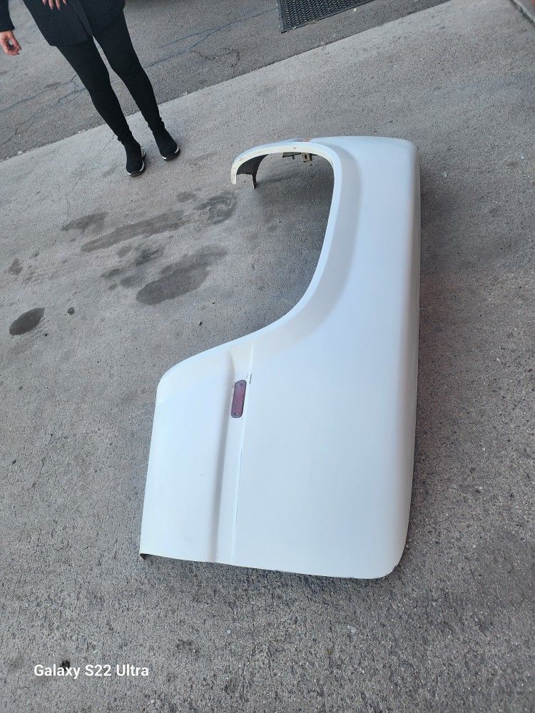 Lt Rear Fender 