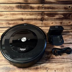 iRobot Roomba Vacuum Cleaner WiFi with Charging Station