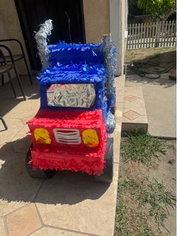 Optimus Prime Piñata