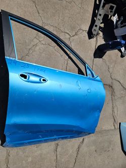 Chevy Chevrolet Trax  door oem  Front  24 to 26