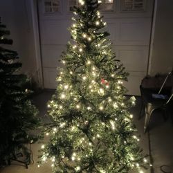 Christmas Tree 5'5 Ft Multi Color Setting