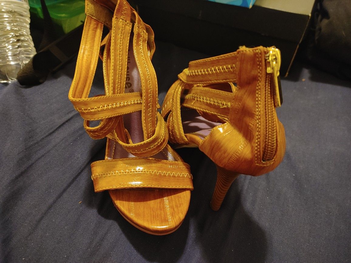 Womens Shoes
