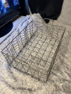 Wire basket