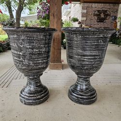 XL Black Urns Clay Pots, Planters, Plants. Pottery, Talavera $95 cada una