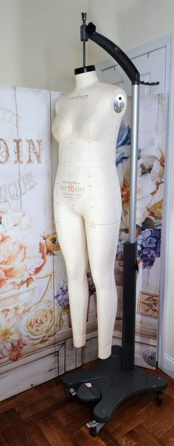 Alvanon Alvaform and Royal Form Dress Forms Studio Set with Stands