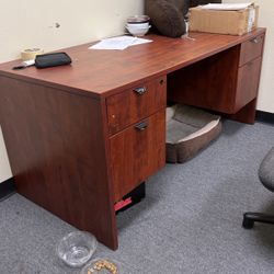 Office Desk With Chairs