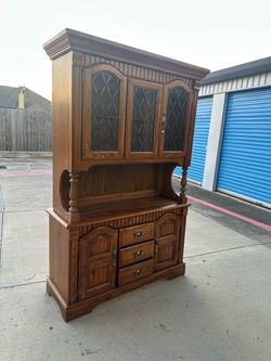 Solid Wood China Hutch Cabinet