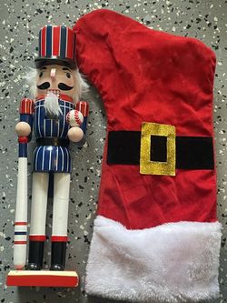 DECHOUS Sports Style Nutcracker with Baseball Decor Wooden Ornament for Festival Party Home Decoration Charming Tabletop Shelf Accent for Christmas Ce