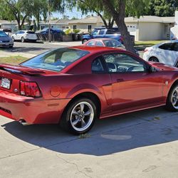 2004 Ford Mustang