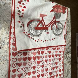 2 Valentine’s Day Table Runners