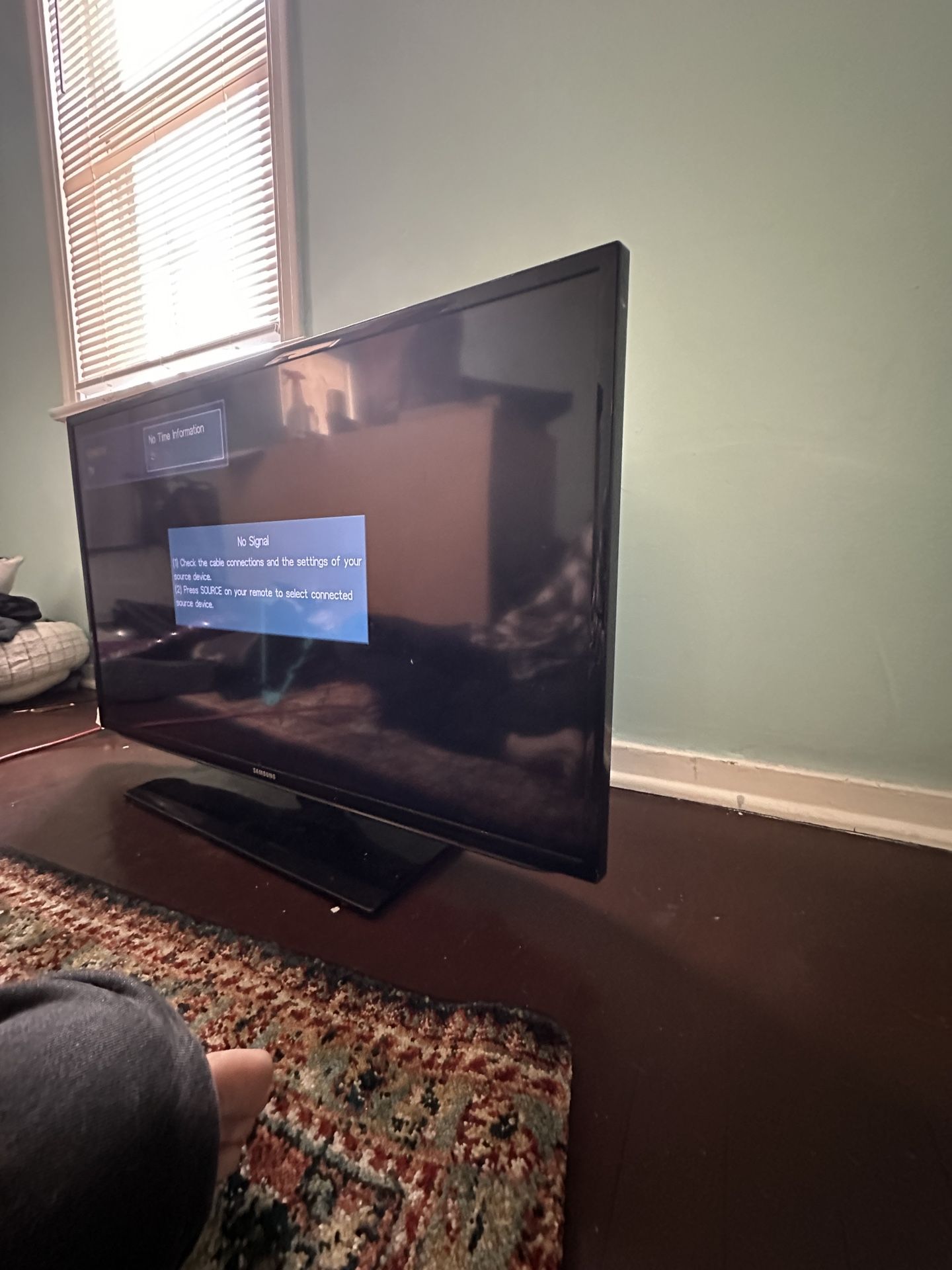 Samsung 40" flatscreen TV