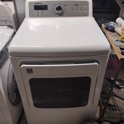 Nice Samsung dryer, delivery available!!!