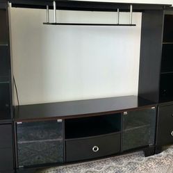 ENTERTAINMENT CENTER Must Sell!