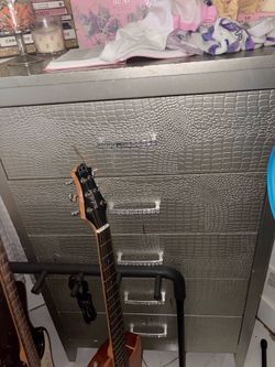 gray with diamond dresser