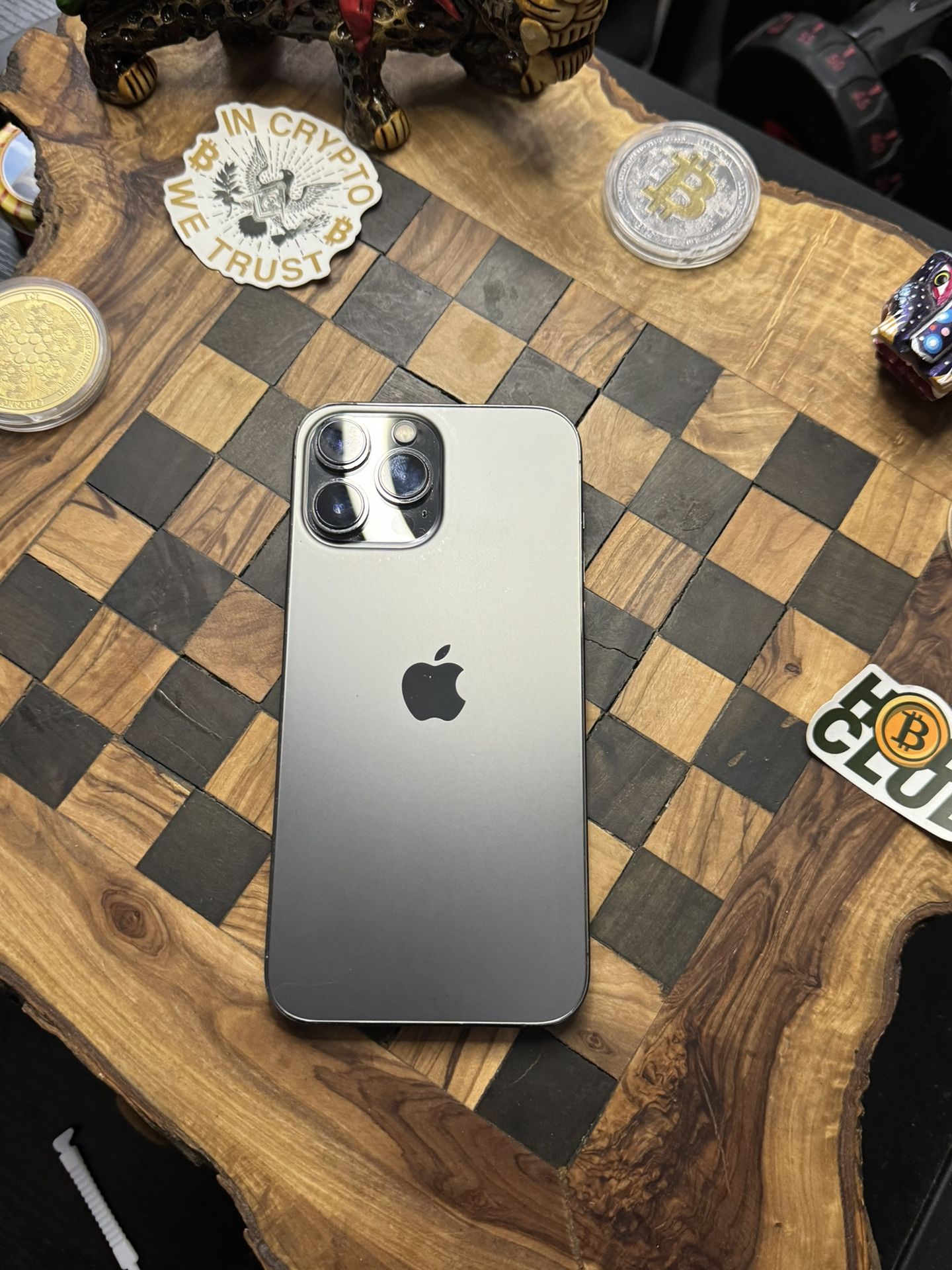 Apple iPhone 13 Pro グラファイト　本体 Apple iPhone 13 Pro Maxグラファイト 本体 Apple iPhone 13 Pro