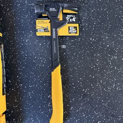 Dewalt , Milwaukee , Carhartt