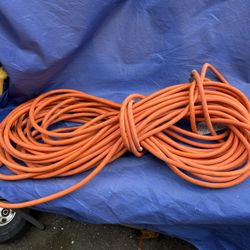 Electric cord 100 feet 12 AWG 