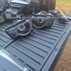 PERFECT! 2020-2025 Land Rover Defender LED Headlight Front Left LH Side OEM