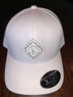 Men’s Travis Mathew Golf Hat!!