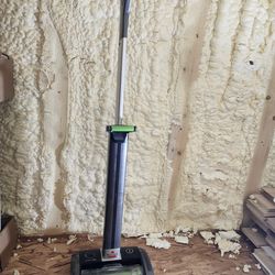 Bissell 1984 Air Ram Cordless Vacuum, Green Air Ram