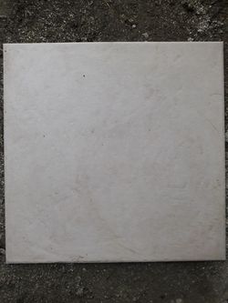 Floor cerámica 29 pzas 16.5" x 16.5"
